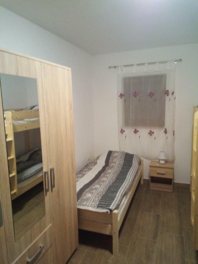 Apartmaji Matazin Črni Kal エクステリア 写真